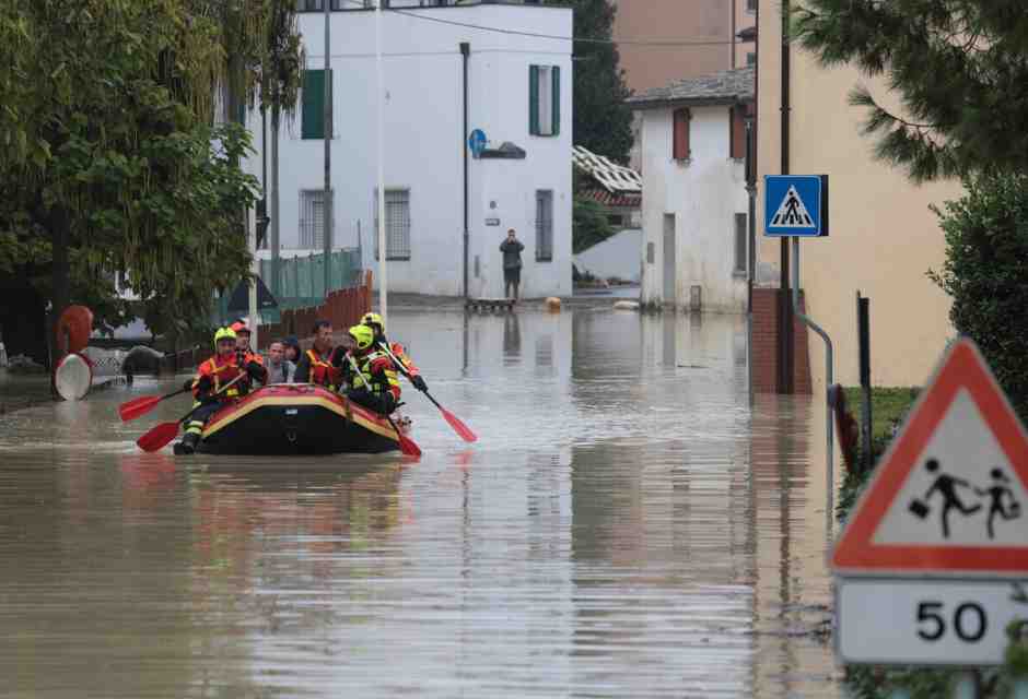 "Per la ricostruzione dopo l'alluvione c'è troppa burocrazia. Facciamo da soli". Parla il sindaco di Faenza