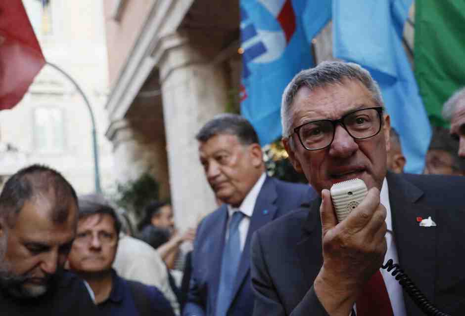 Landini si è intrappolato nella sua strategia di sciopero generale a oltranza