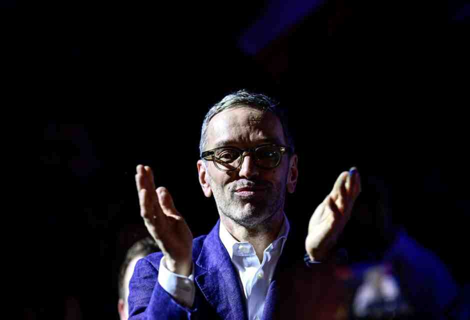 Dopo la crescita dell'AfD in Germania, anche in Austria avanza il vento populista