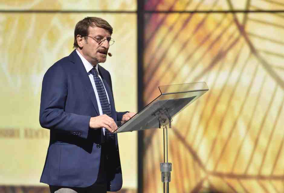 Prendersi a cuore dal ridere. Tre giorni al Teatro Oscar di Milano, tra comicità e cardiologia