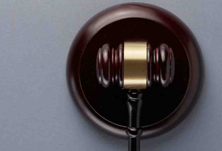 Solo agli ingenui sembra incredibile la sentenza scritta prima dell'arringa dell'avvocato