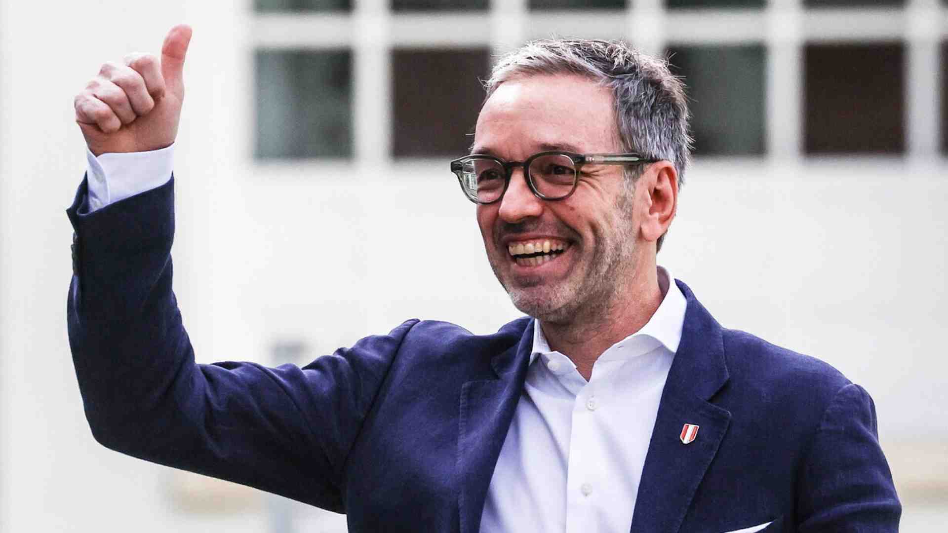 L'Fpö vince in Austria, ma i popolari non ci stanno a fare i junior partner