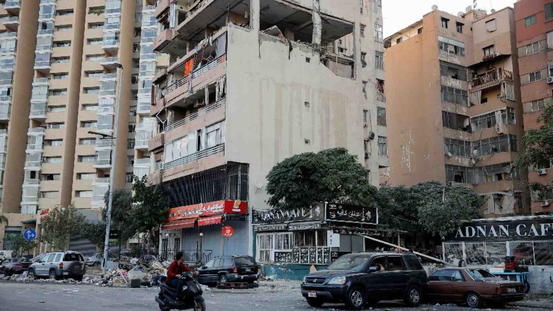 Raid su Beirut, Hezbollah: «Resistiamo». Netanyahu: «L'Iran sarà libero»
