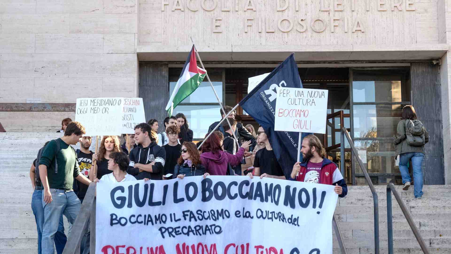 L'ultimo esame di Giuli alla Sapienza: tra pranzi sociali, pro Pal e mal di testa