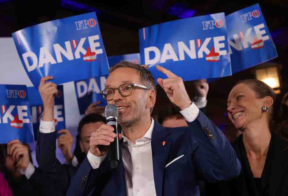 Per la prima volta dal '45, l'Fpö è il partito più votato in Austria. Kickl cerca alleanze