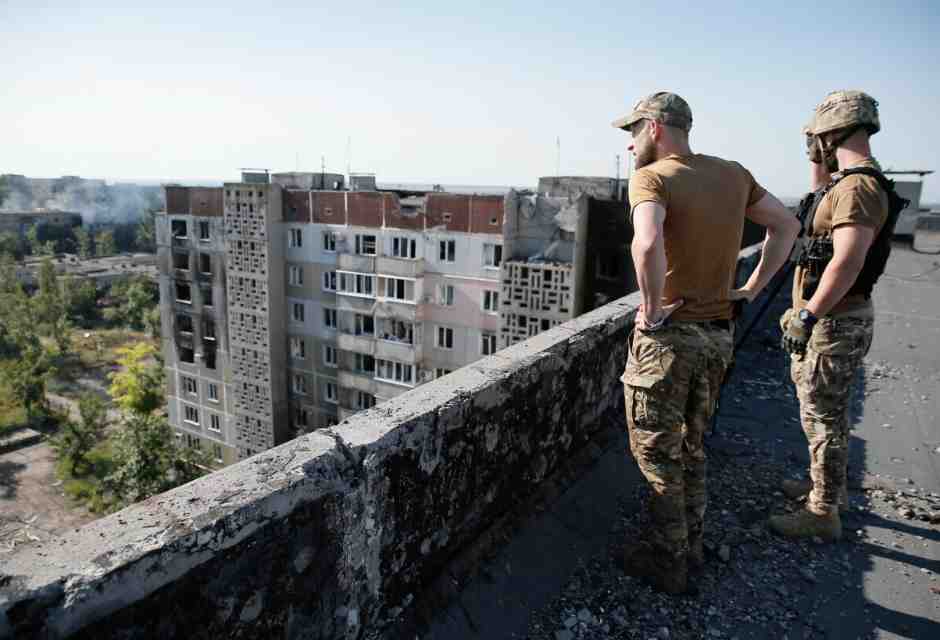 Cade Vuhledar nel Donetsk. Un mondo lastricato di pietre d'inciampo