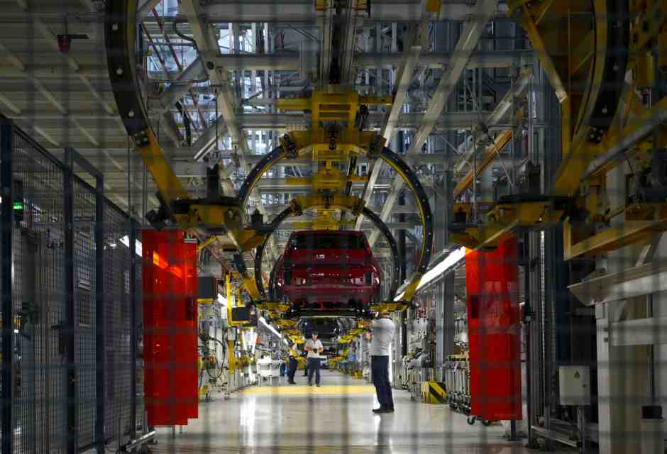 Il tonfo in Borsa di Stellantis apre alle nozze con Renault