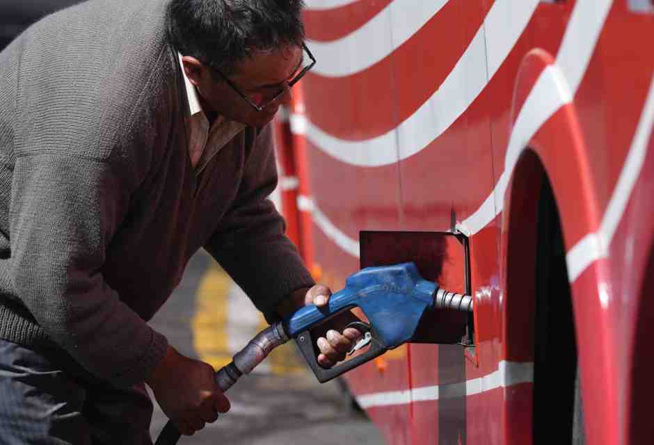 La via di Eni per "decarbonizzare" i trasporti