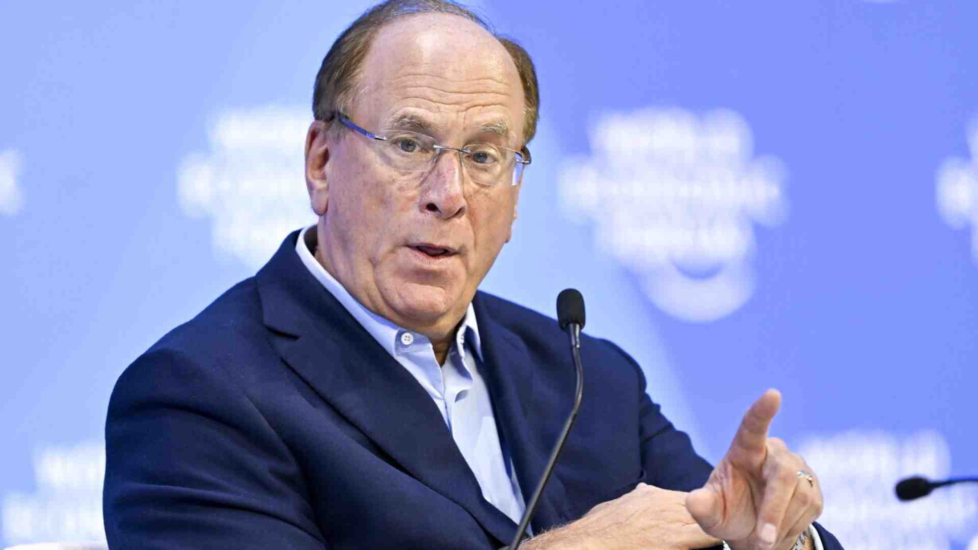 Il governo scommette in una collaborazione con BlackRock anche sui porti