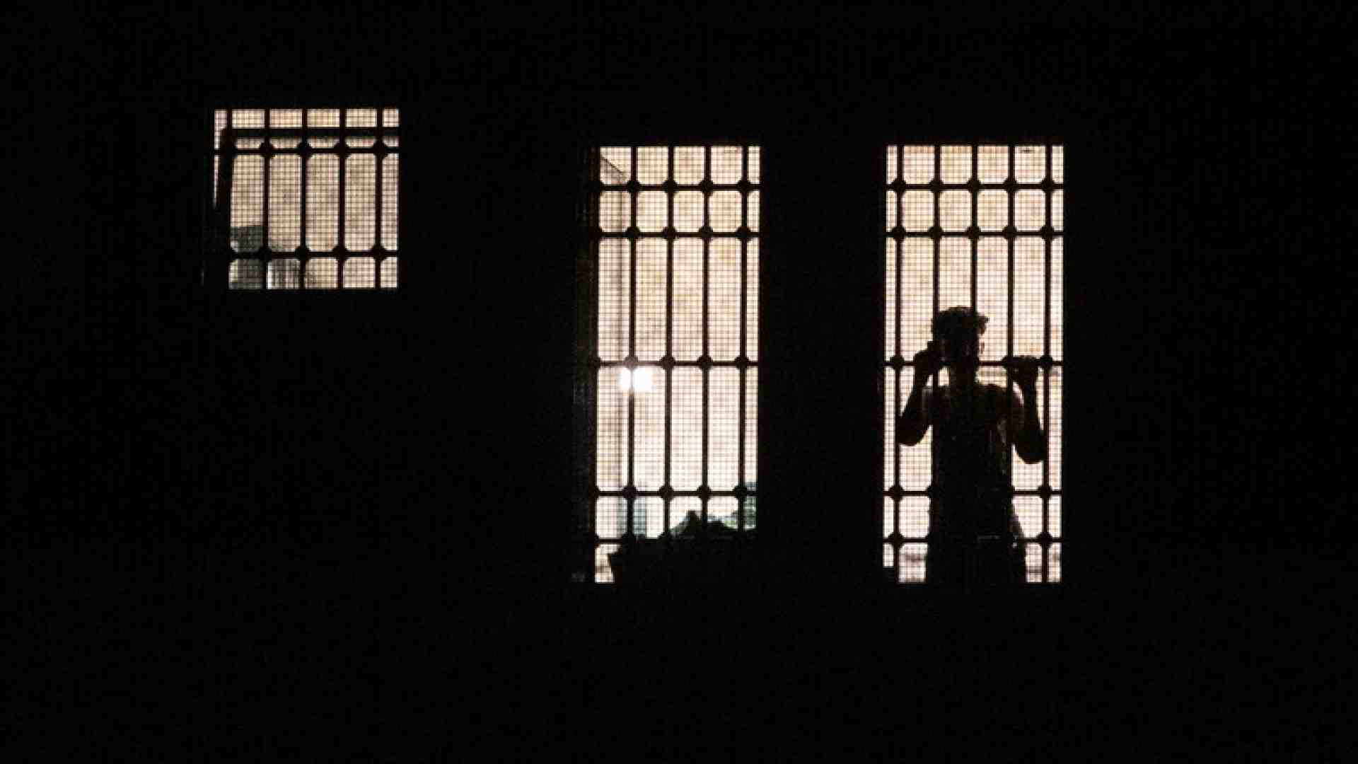 Il decreto Caivano fa scoppiare le carceri minorili. Il dossier di Antigone