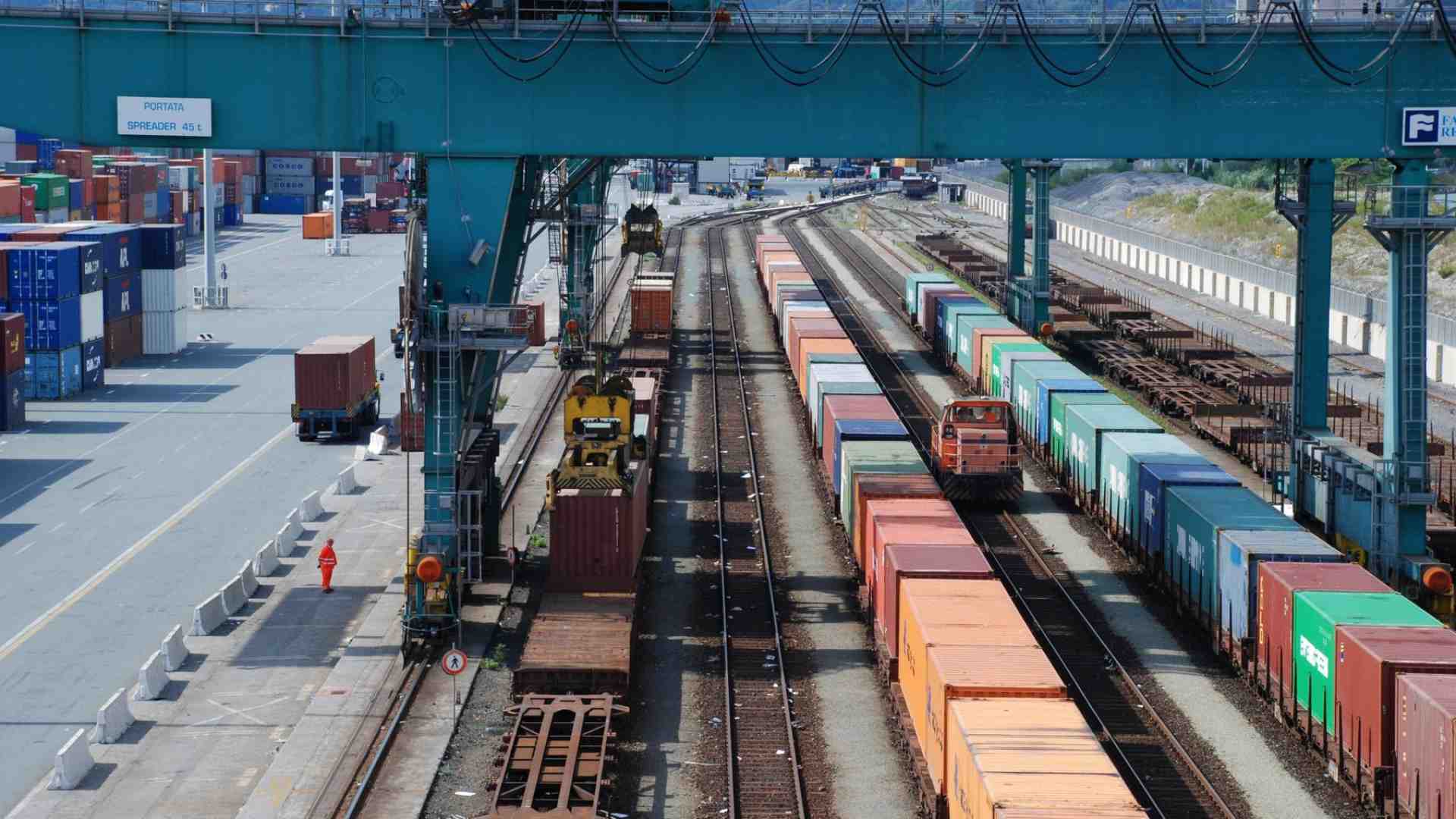 Trasporto ferroviario merci in crisi nera: le 10 proposte al governo