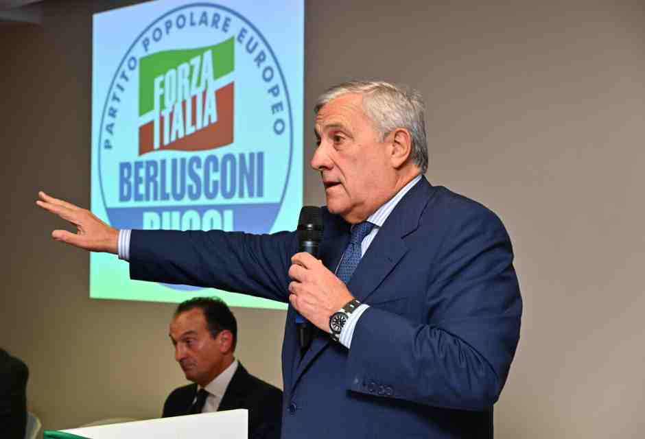 Crescono i parlamentari di FI, che ora guarda alle deleghe di Fitto