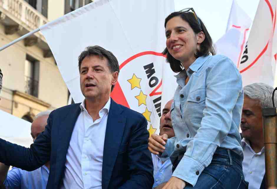 “Lasciamoli scannare”. La linea Pd sulla lite Renzi-Conte