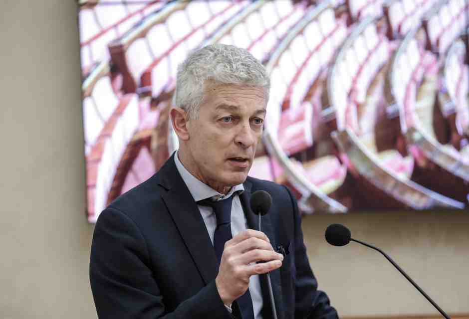 Morra: "Bucci è malato oncologico come Santelli: chi lo vota deve esserne consapevole"