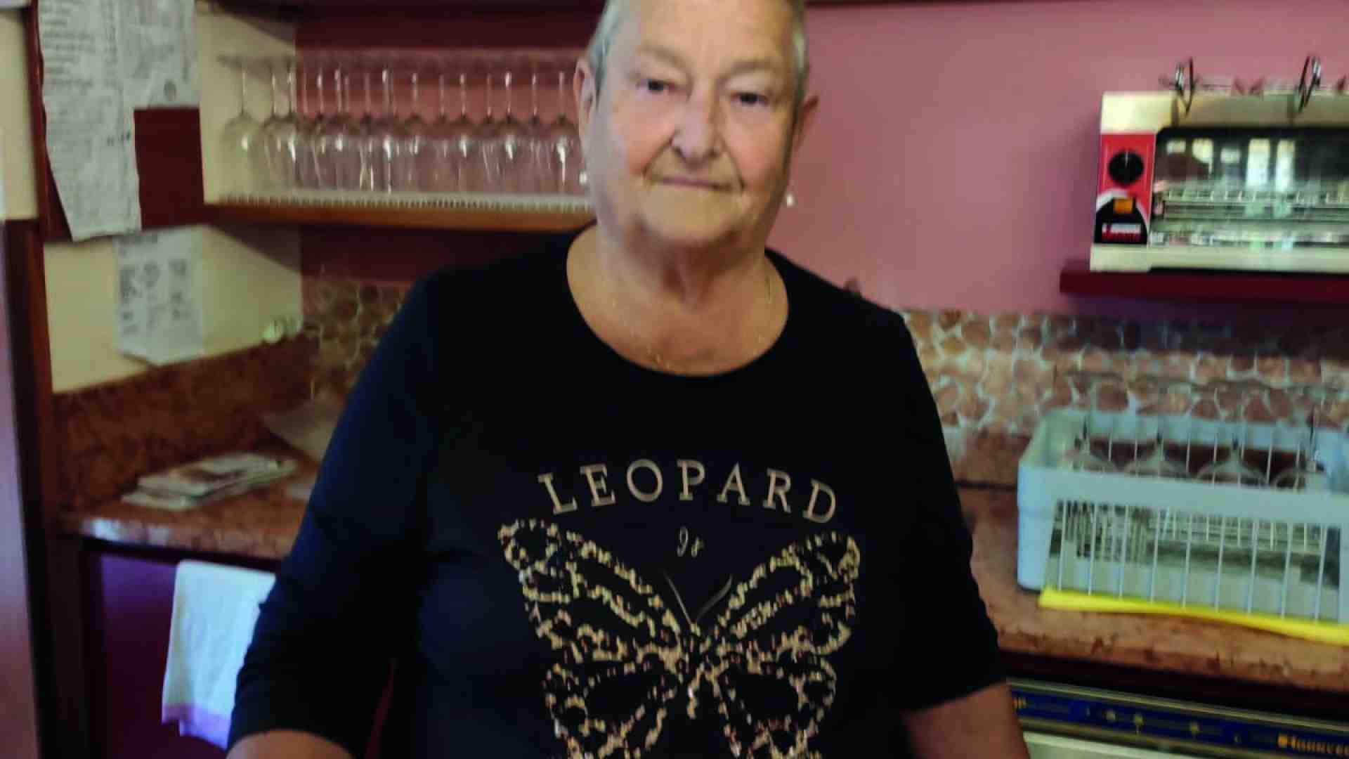 I 600 del Circolo Anziani che gridano Vittoria!