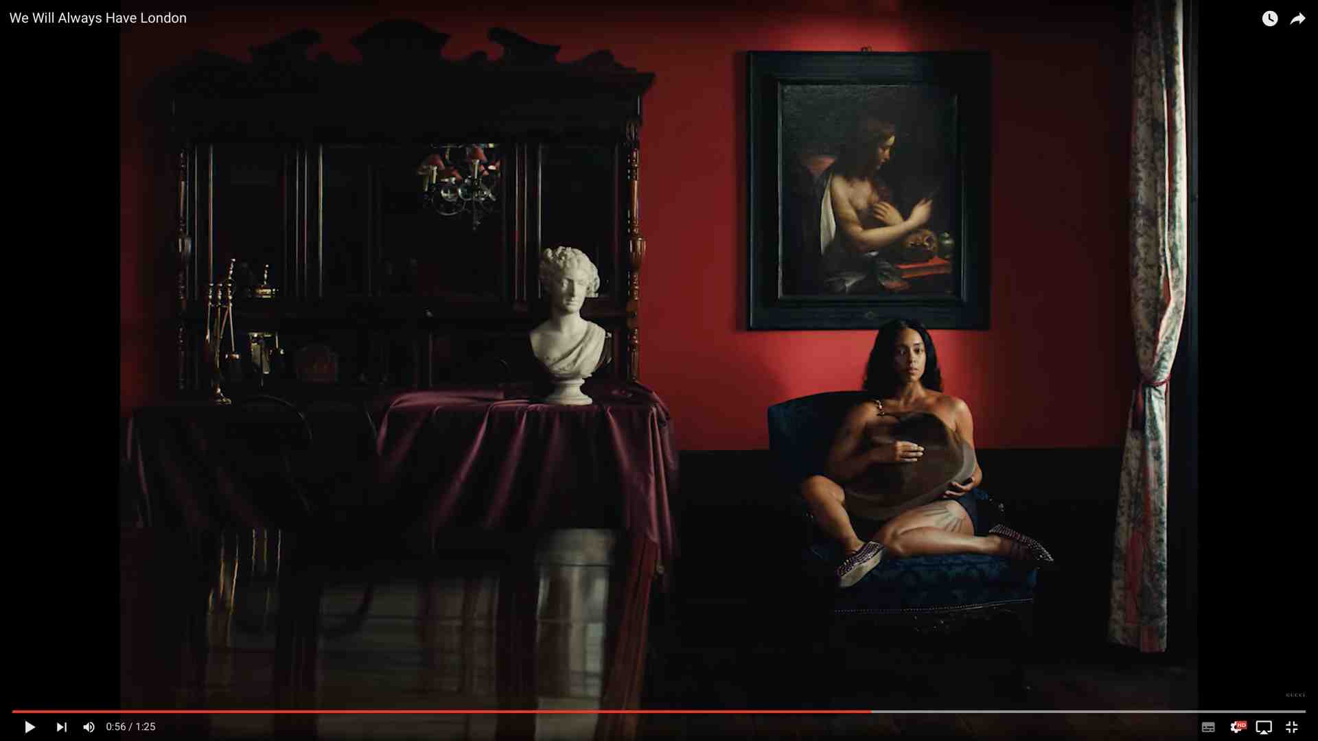 Vestire il futuro. La moda perde terreno, cresce il comparto della bellezza, cambiano i gusti