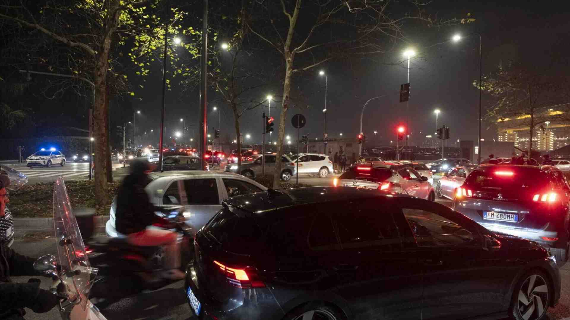 Dai ticket d’ingresso agli hub della logistica, due modelli opposti per la mobilità a Milano e in Lombardia