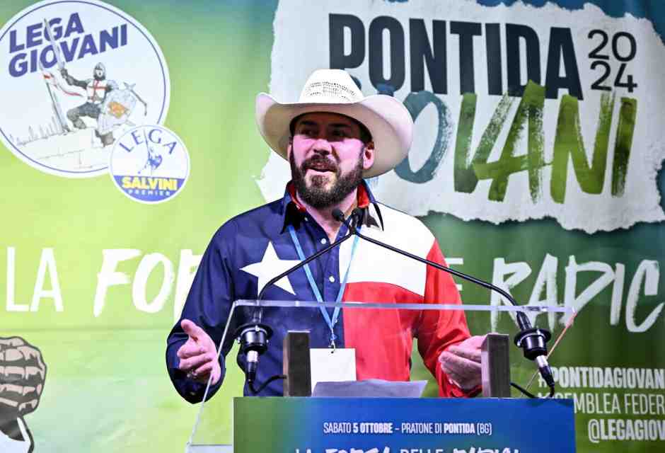 Il cowboy trumpiano a Pontida: "Giorgia è moderata, Donald e Matteo sono più simili"