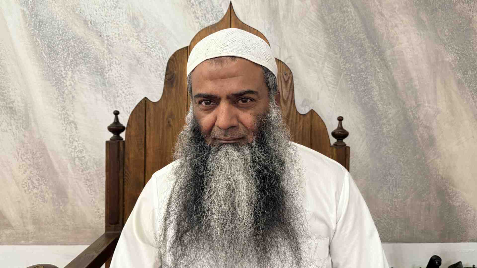 L'imam di Bologna espulso da Piantedosi per "integralismo, omofobia e radicalizzazione". Salvini: "Finalmente"