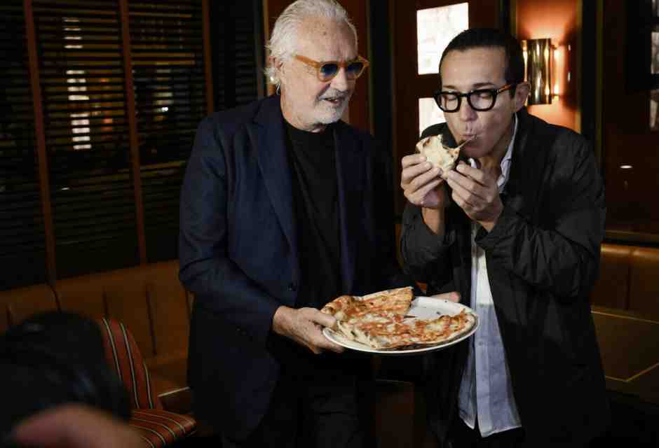 Antigone e i fiori di Flavio Briatore