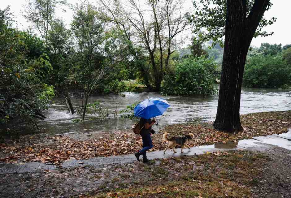 Maltempo sul nord ovest dell'Italia. Allerta rossa in Liguria e Lombardia