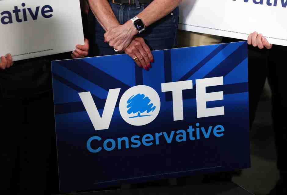 I Tory sono a caccia di un leader e non sanno a quale ex premier ispirarsi