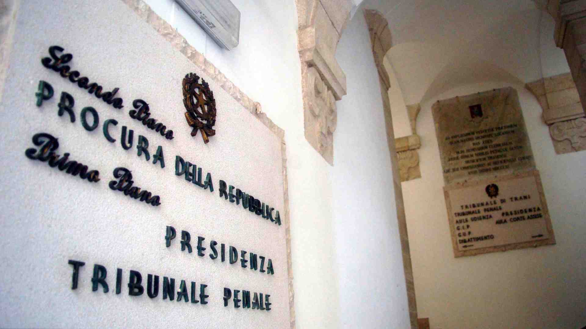 Cosa ci dicono i nuovi dossieraggi (anche in banca) della macchina dello sputtanamento senza freni