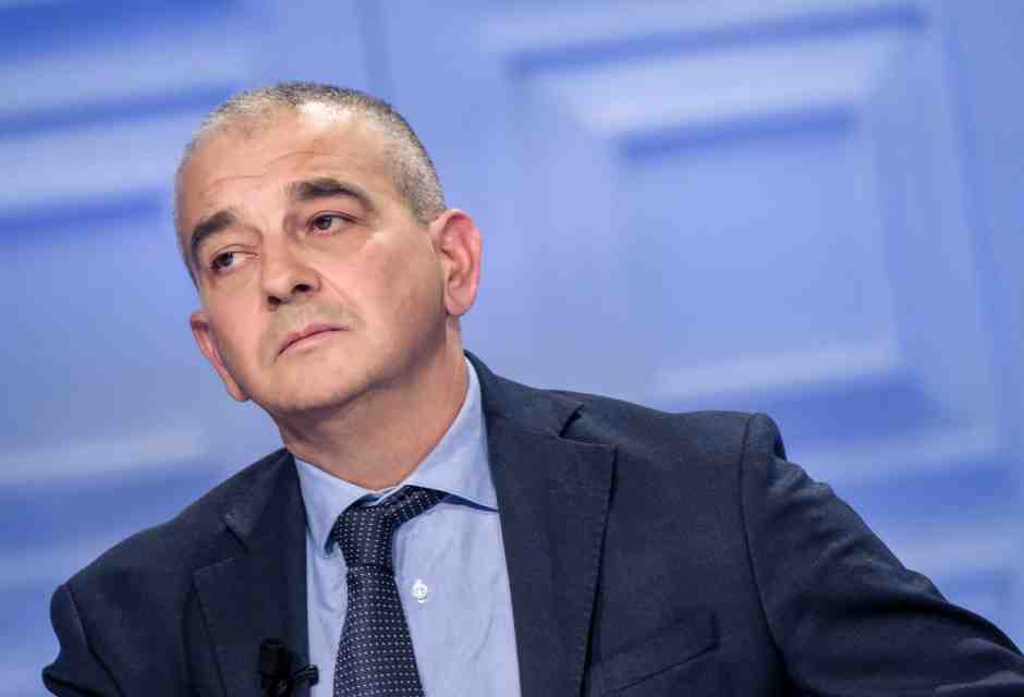 Fuga da Fazzolari: i "mandarini", Caputi, Deodato, Marini, Loiero, sognano l'uscita da Palazzo Chigi