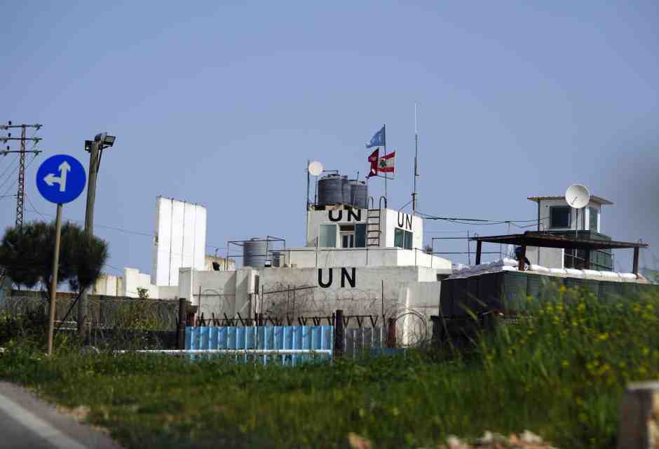 La cautela su Unifil. I piani per l’evacuazione già pronti. Ma ora Crosetto corregge il tiro: “Rimaniamo lì”