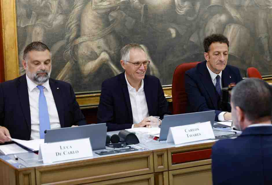 Tavares sotto assedio e il fantasma della competitività in Italia