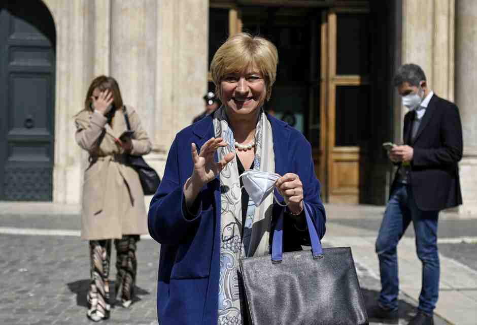 “Senza un cessate il fuoco, Unifil non può restare”. Parla Roberta Pinotti