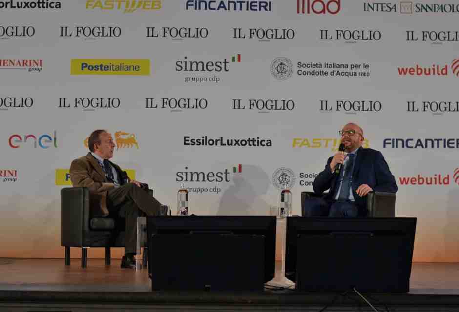 Fontana: "La democrazia va difesa, non è scontata. Il Parlamento si occupi dei temi etici"