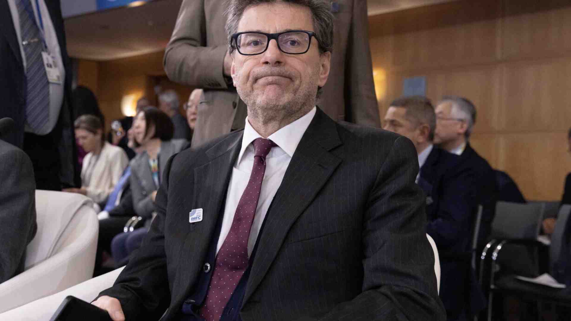 Il Fondo monetario internazionale avverte il governo sul debito