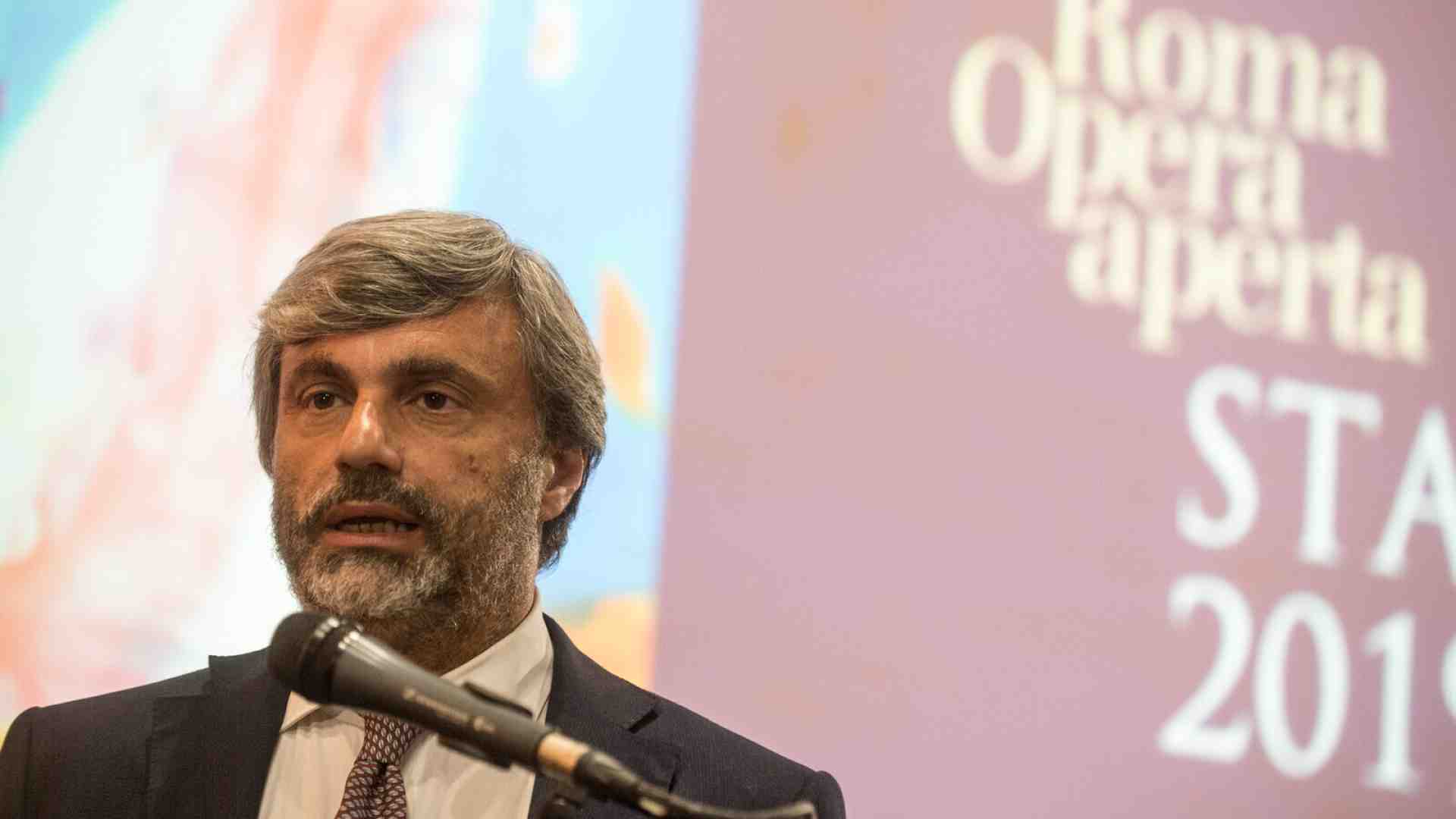 Rimpasto al Comune di Roma: torna Ruberti dopo il video choc. Cambiano due assessori