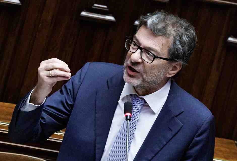 La mossa di Giorgetti: una riforma per dire "mai più" ai Superbonus