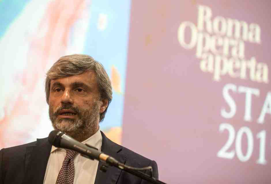 Rimpasto al Comune di Roma: torna Ruberti dopo il video choc. Cambiano due assessori