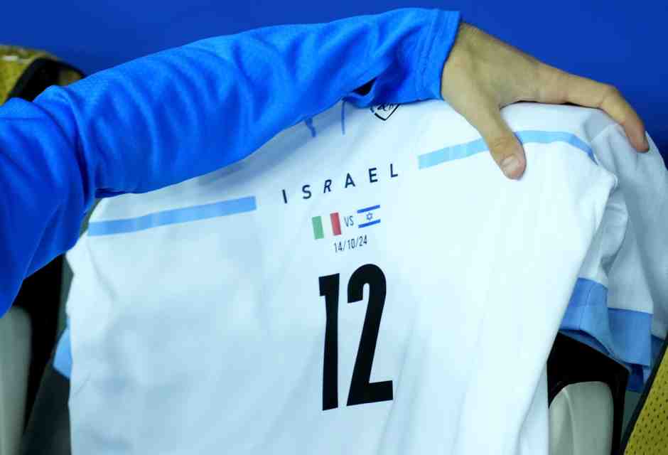 Prendere a calci i nemici di Israele