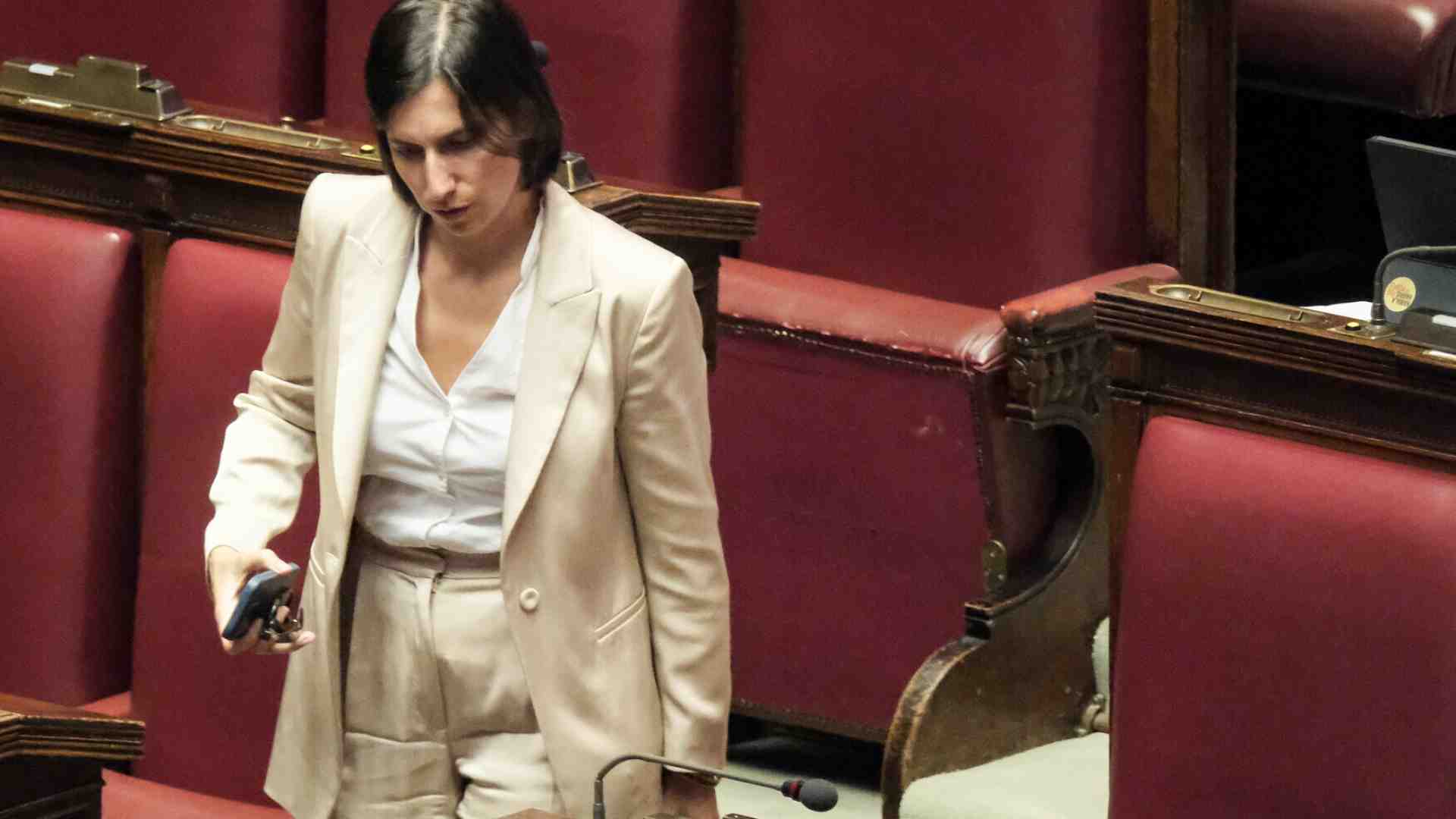 Schlein Parthenope: esplode la Campania di De Luca e ora Liguria e Umbria sono date "per perse"