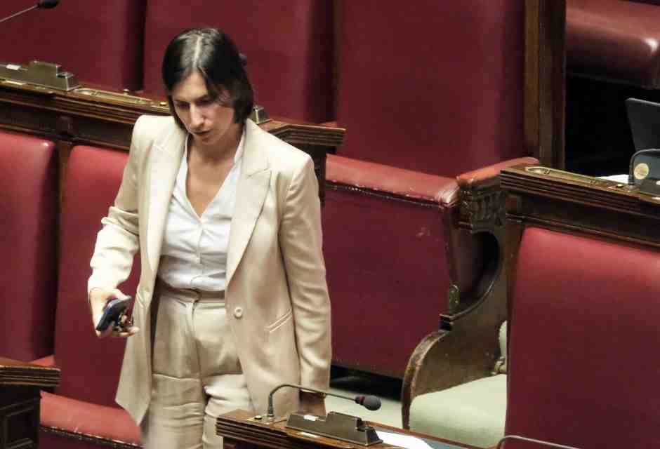 Schlein Parthenope: esplode la Campania di De Luca e ora Liguria e Umbria sono date "per perse"