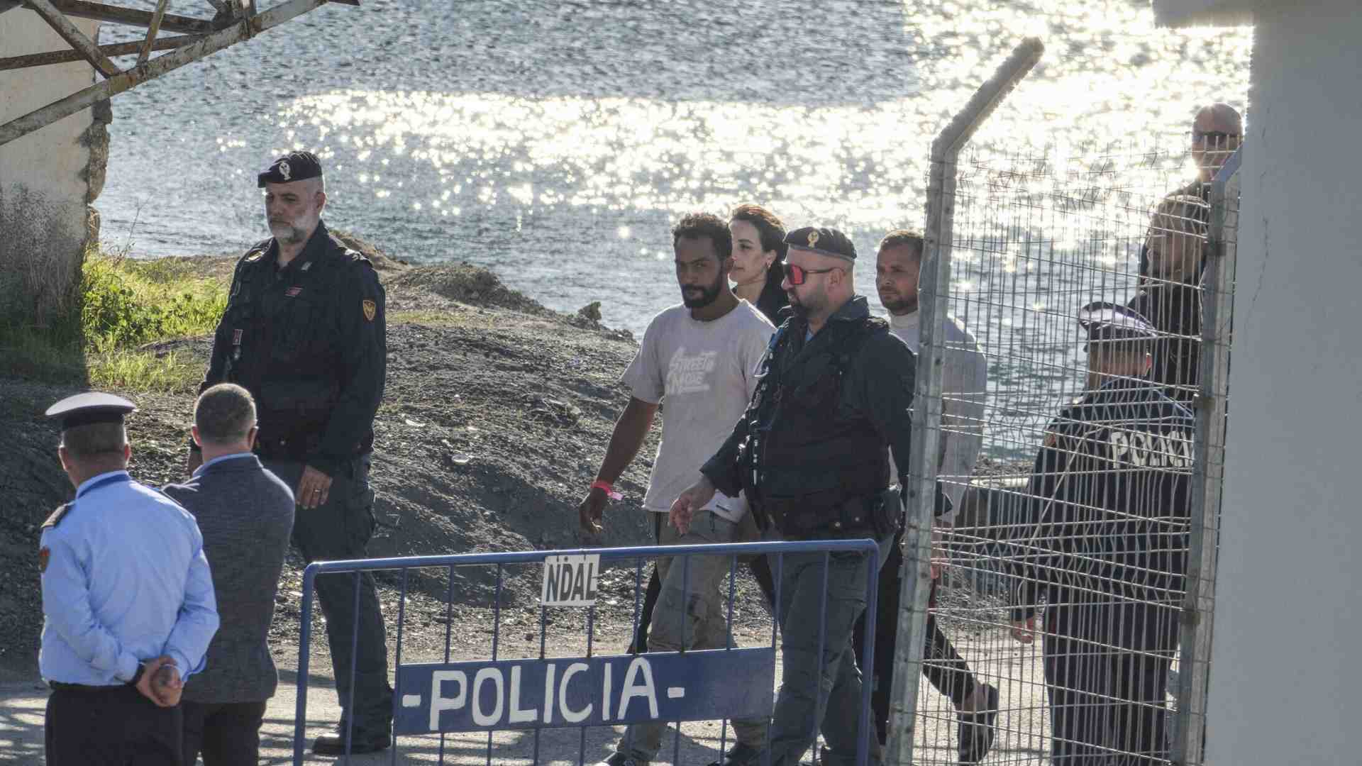 I migranti portati in Albania verranno in Italia