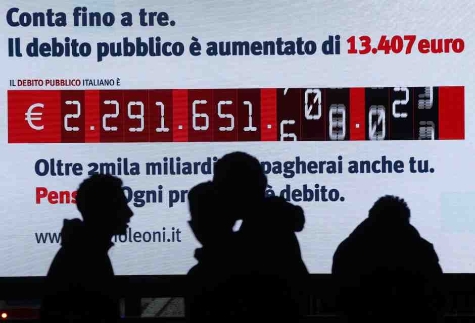 Italia ultima tra i Pigs: debito più alto d'Europa nel 2028
