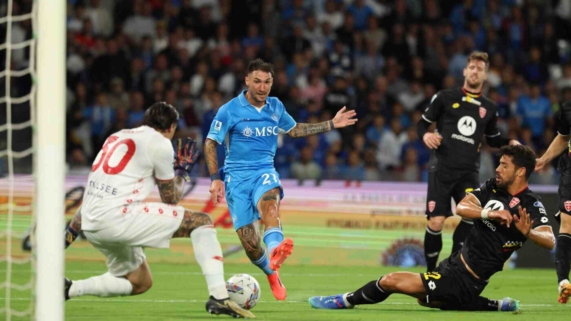 Il Napoli prova a dribblare i problemi di testa della Serie A