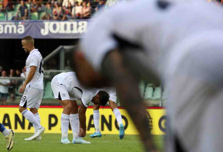 Almeno ad agosto lasciate i calciatori in spiaggia