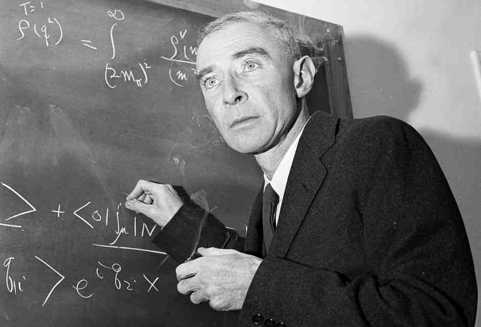 Il doppio gioco di Oppenheimer