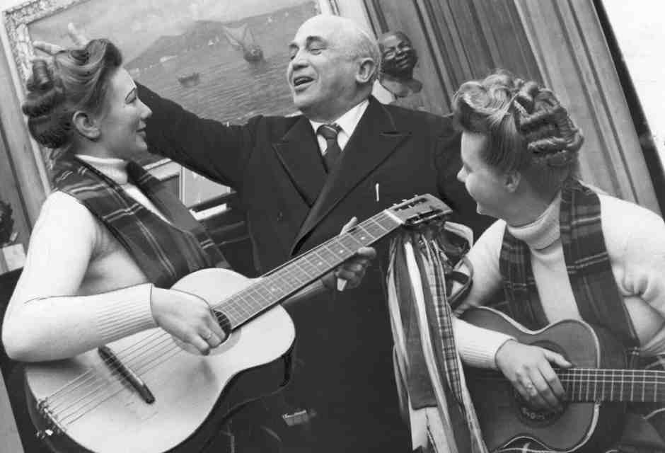 Tammurriata nera: storia di una canzone e dei figli della guerra