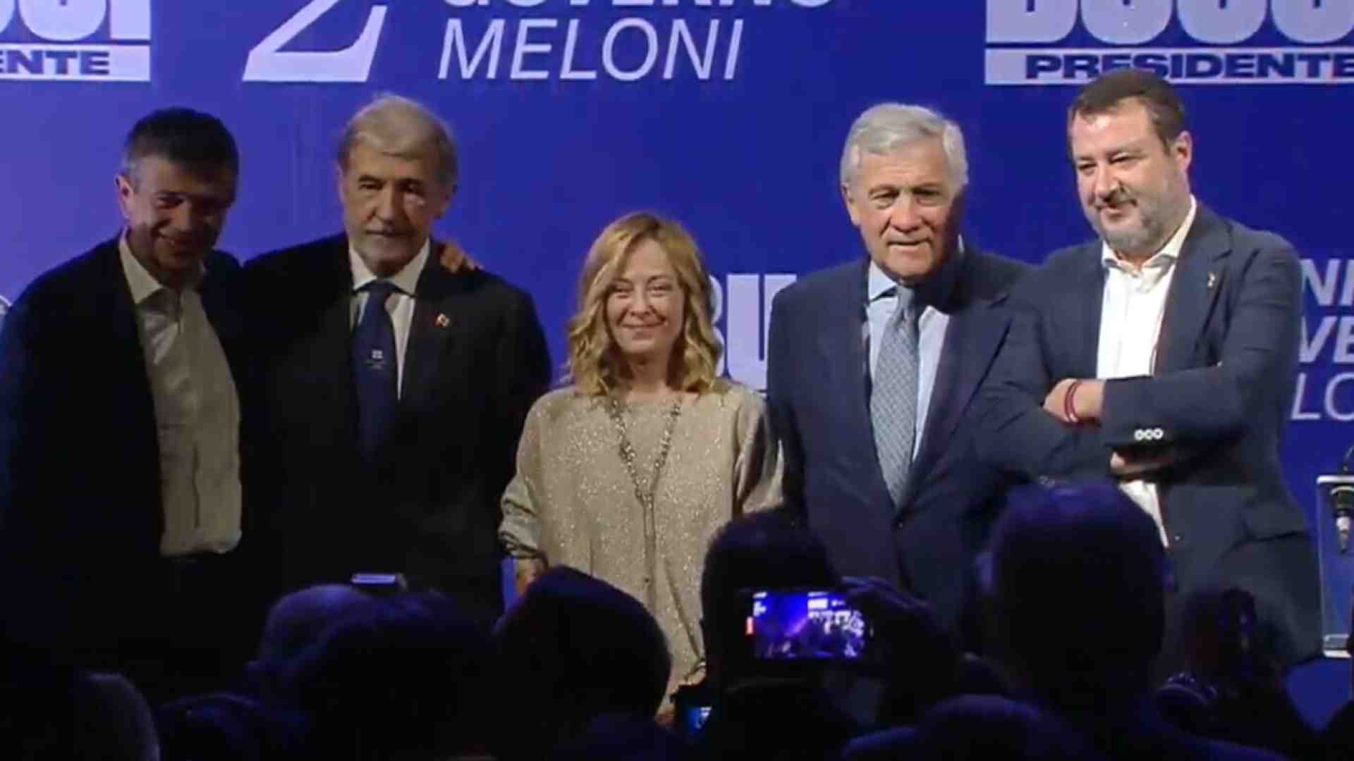 Il centrodestra chiude la campagna elettorale in Liguria. Meloni: "Ottimista per lunedì"