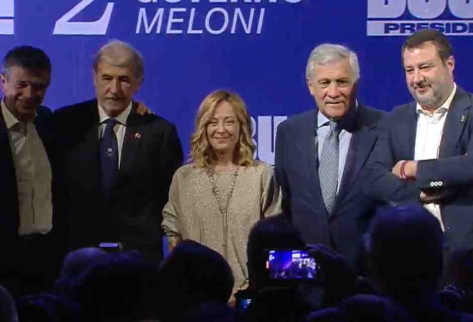 Il centrodestra chiude la campagna elettorale in Liguria. Meloni: "Ottimista per lunedì"