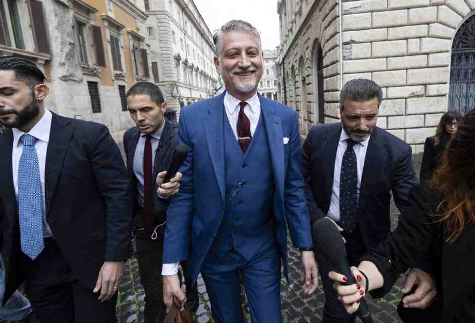 Le allusioni sessuali su Spano-Giuli viste da Vittorio Feltri: “E quello becero sarei io?”