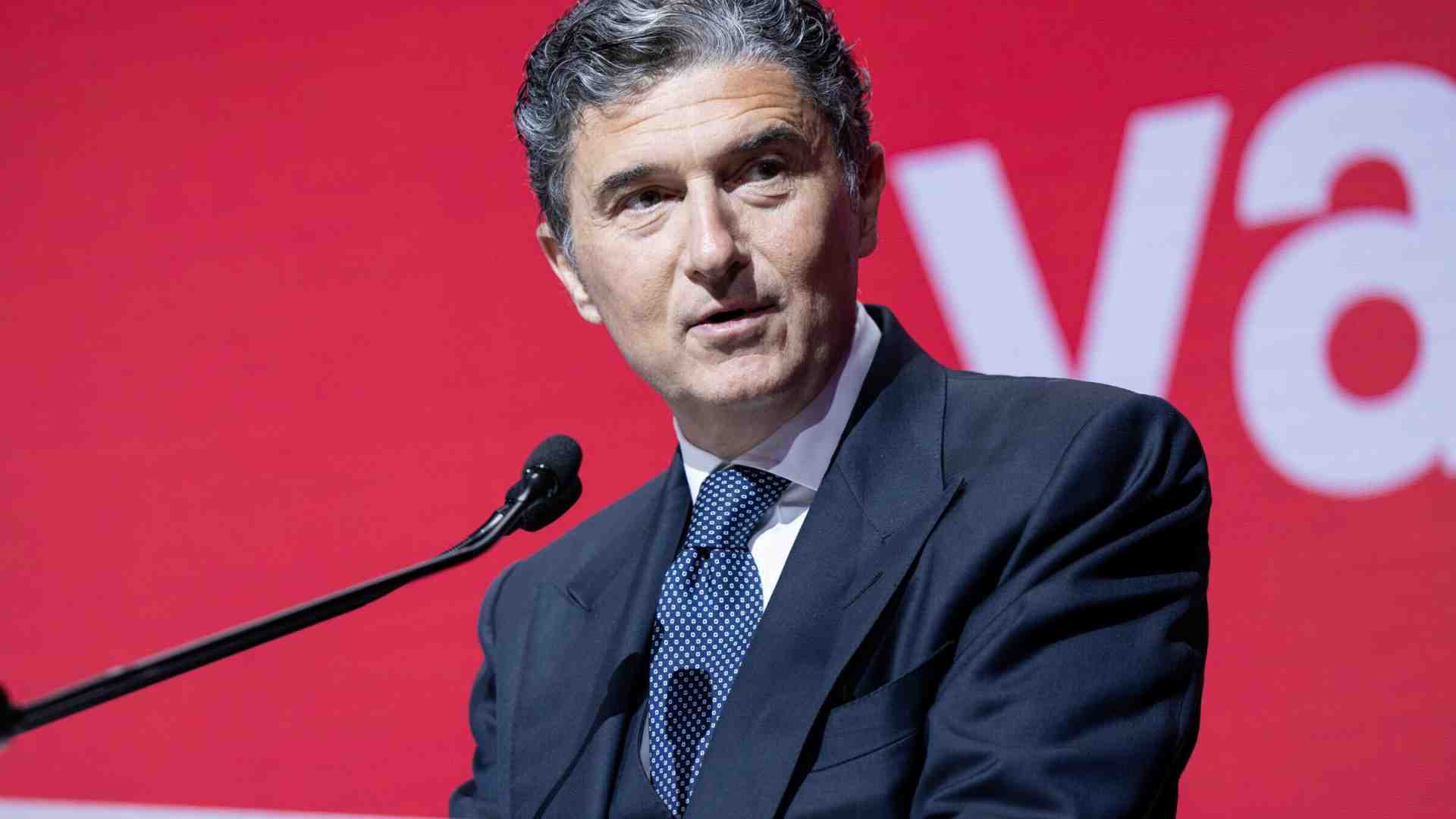 I veri poteri forti dello sputtanamento sono quelli con il bollino di stato