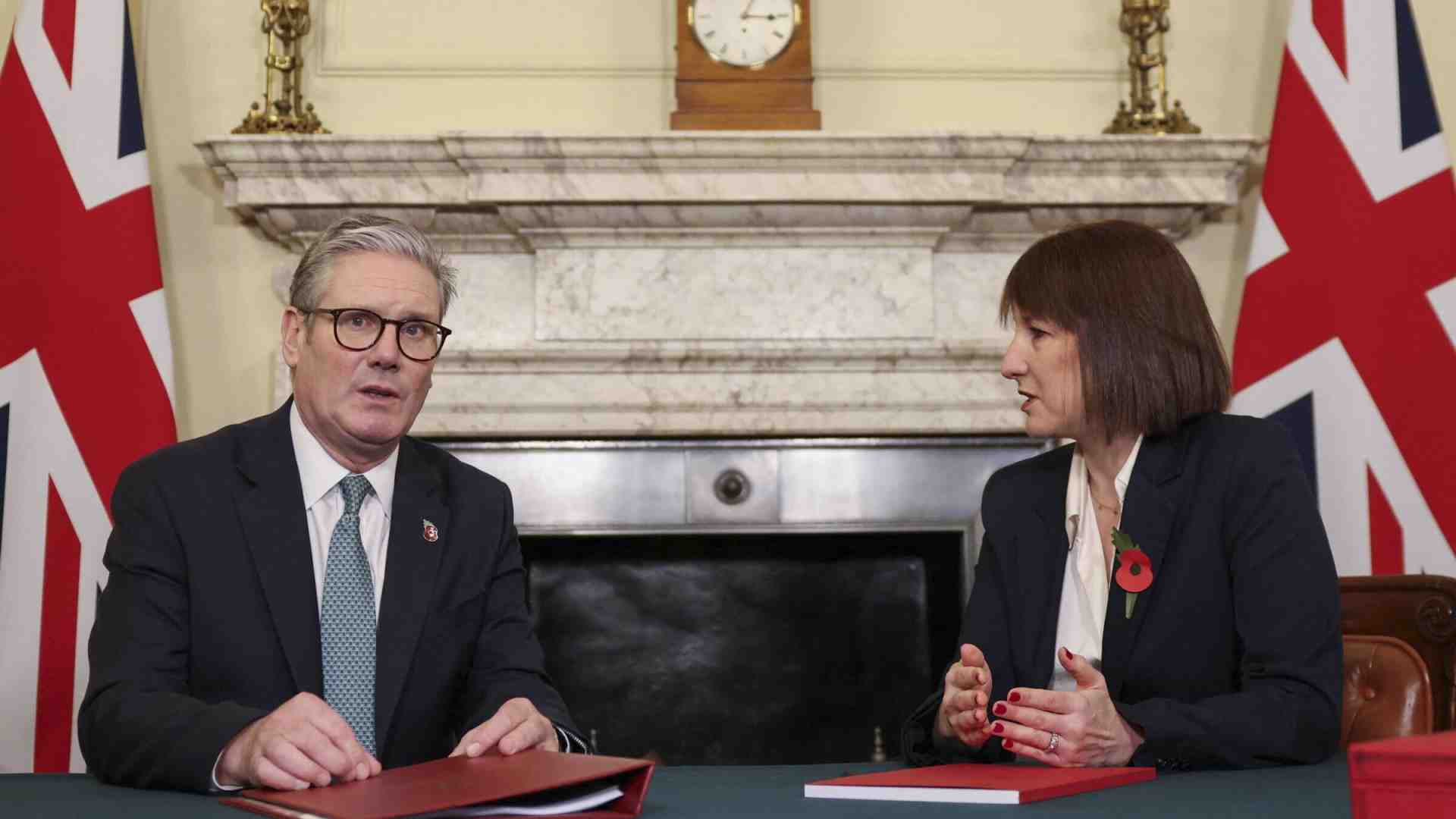 Londra presenta la Finanziaria, il test del governo Starmer alla “dura luce della realtà fiscale”